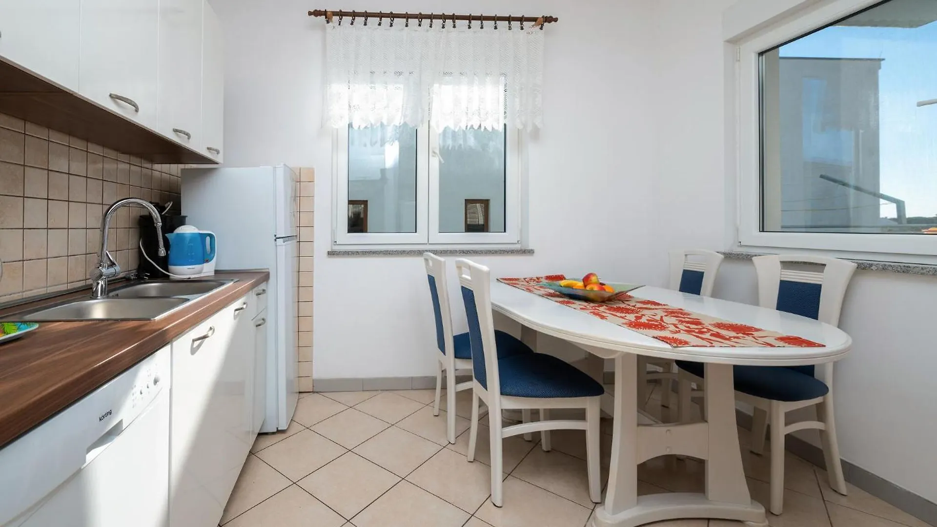 Nice Apartment In Rovinj With Kitchen